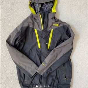 Men’s The North Face windbreaker jacket with hood